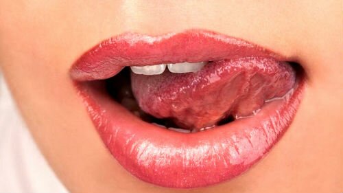 поцелуй с языком
