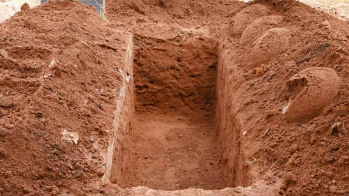 могильная яма