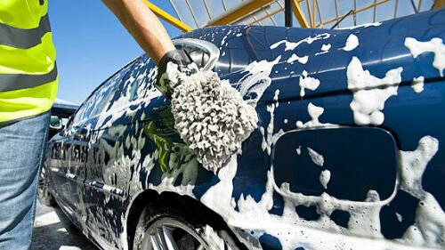 помыть машину самому